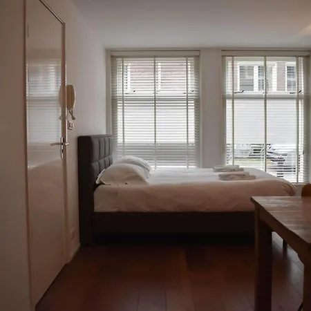 New 4p Renovated @best Location Jordaan